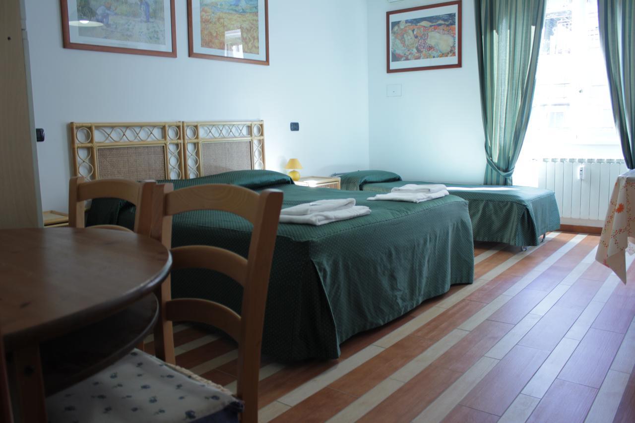 Tourist House Roma Apart otel Dış mekan fotoğraf