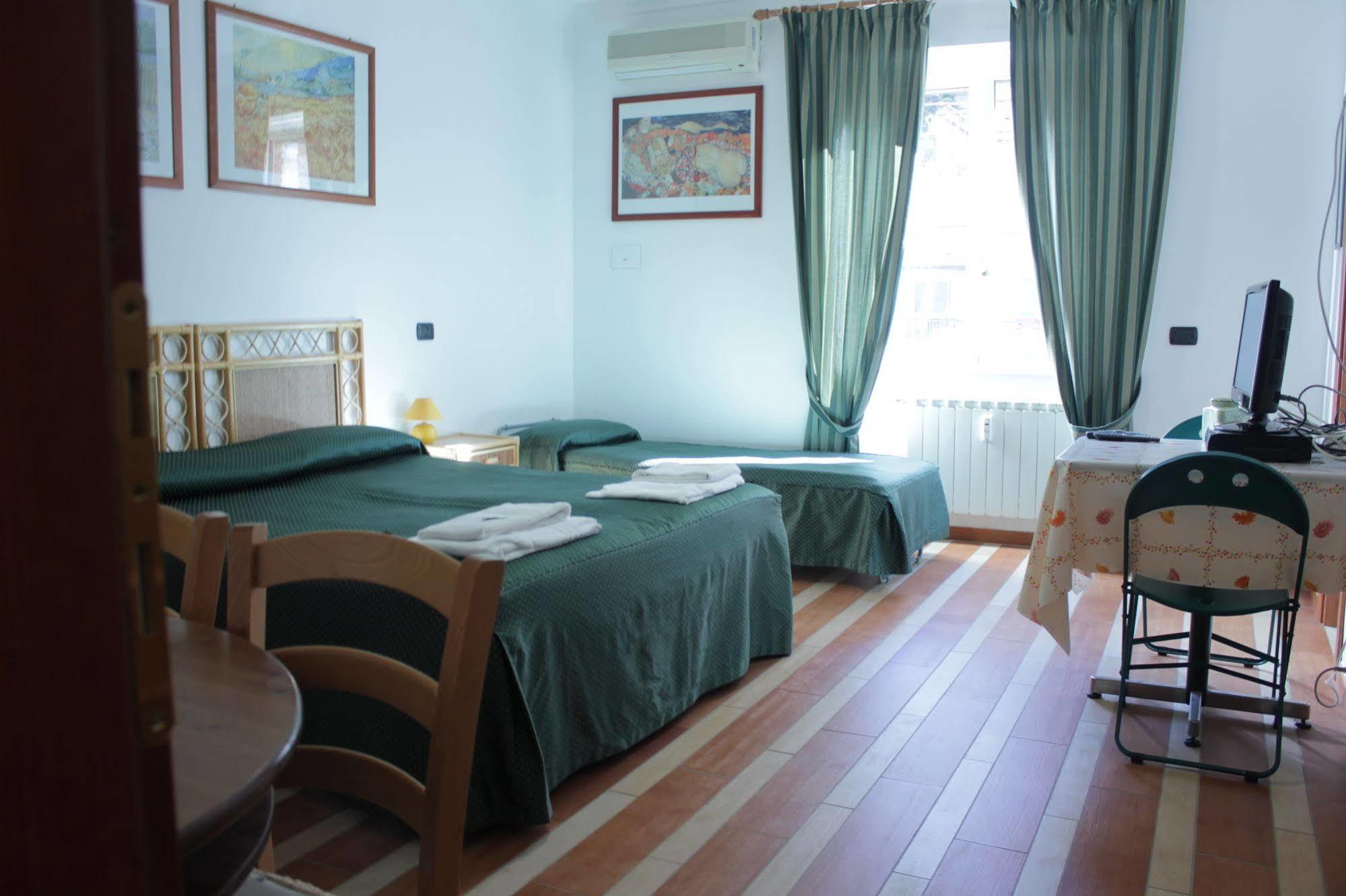 Tourist House Roma Apart otel Dış mekan fotoğraf