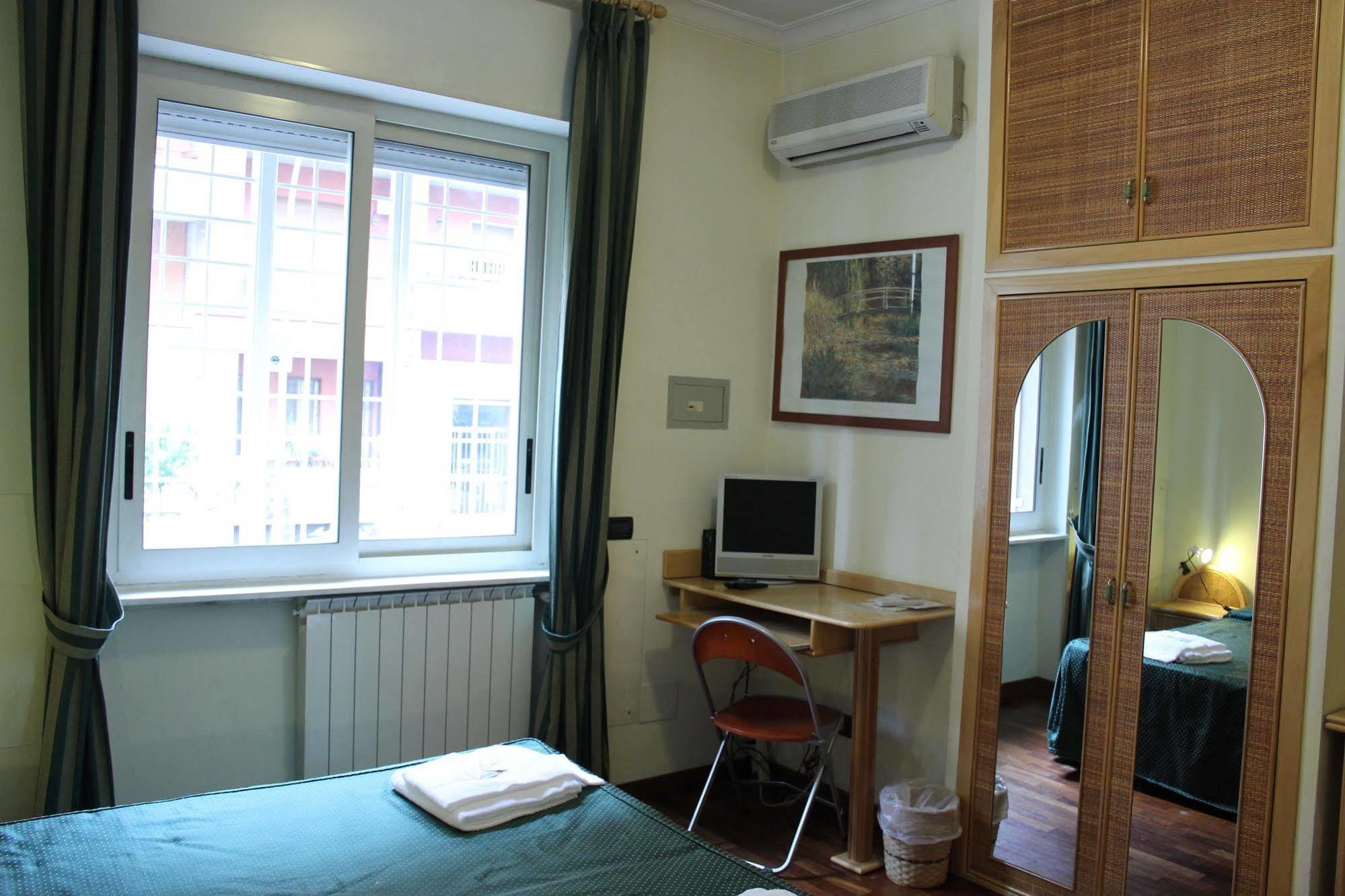 Tourist House Roma Apart otel Dış mekan fotoğraf