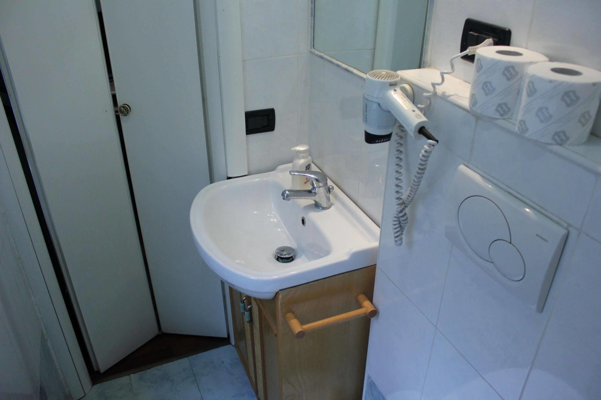 Tourist House Roma Apart otel Dış mekan fotoğraf